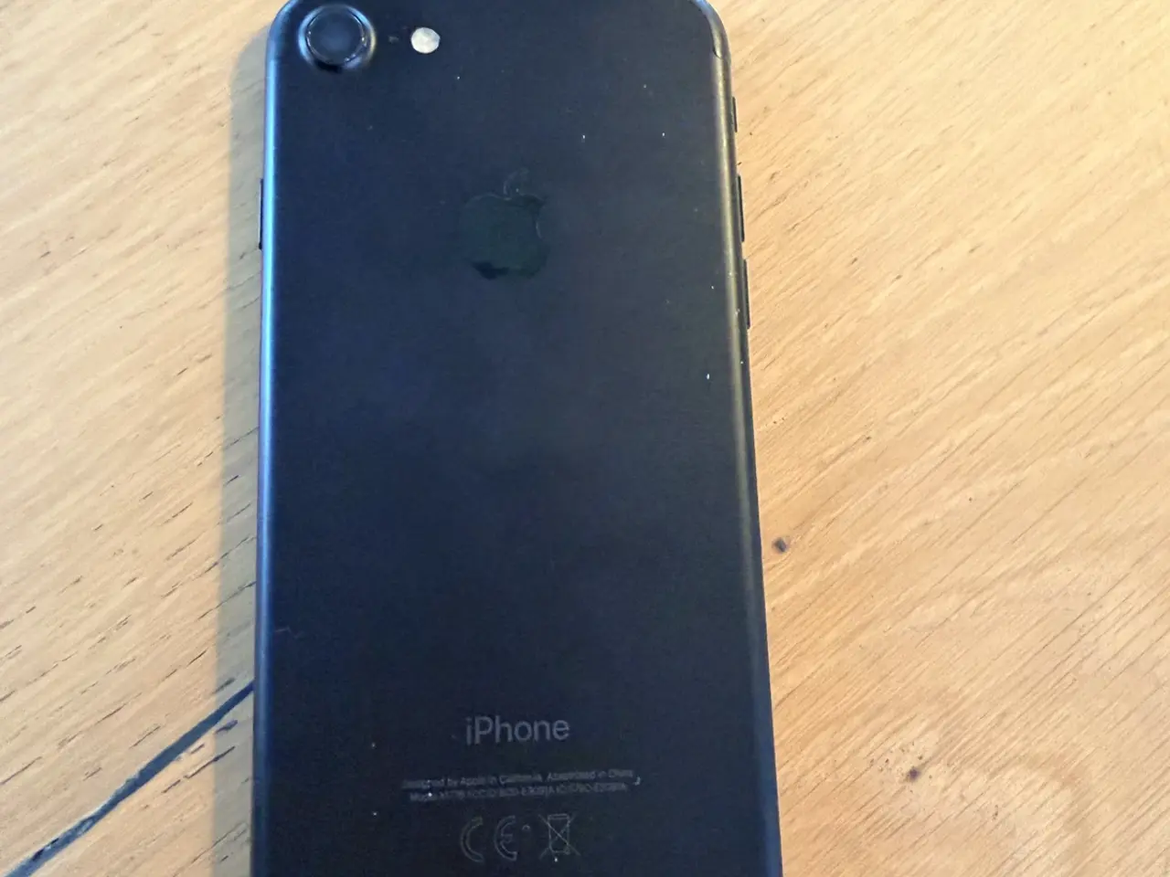 Billede 2 - iPhone 7 ( gb er jeg usikker på )