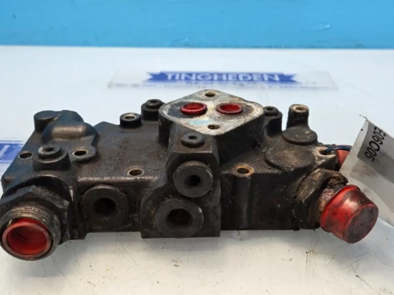 Billede 12 - Valtra   S394   Ventilblok   G934100600020   