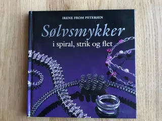 Sølvsmykker i spiral, strik og flet