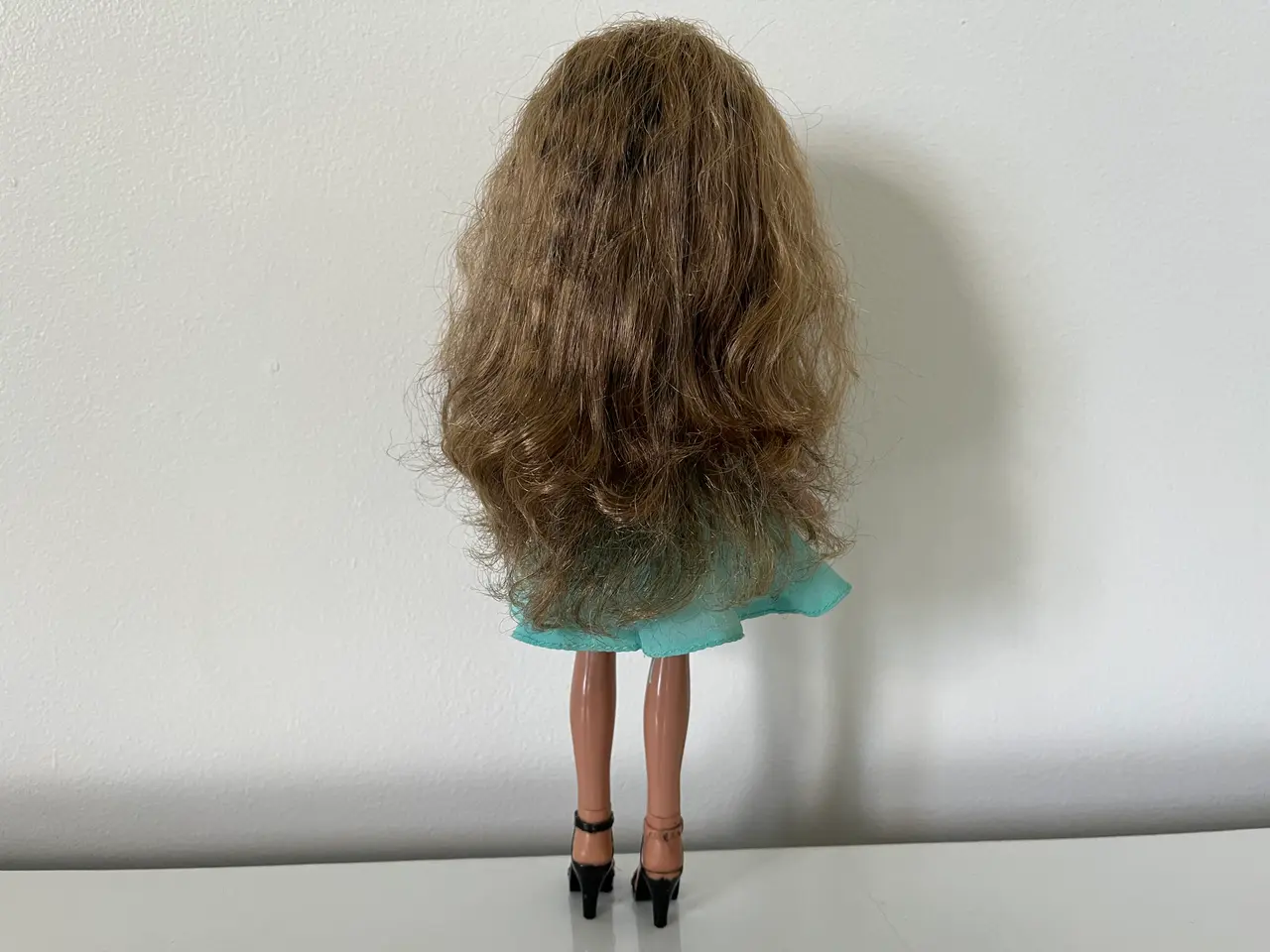 Billede 11 - Bratz Hollywood Style Yasmin med original kjole og