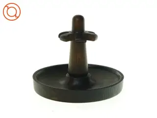 Pibe holder fra Akeda (str. 15 x 15 cm)