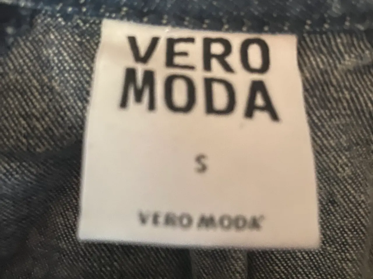 Billede 3 - Vera Moda skjorte