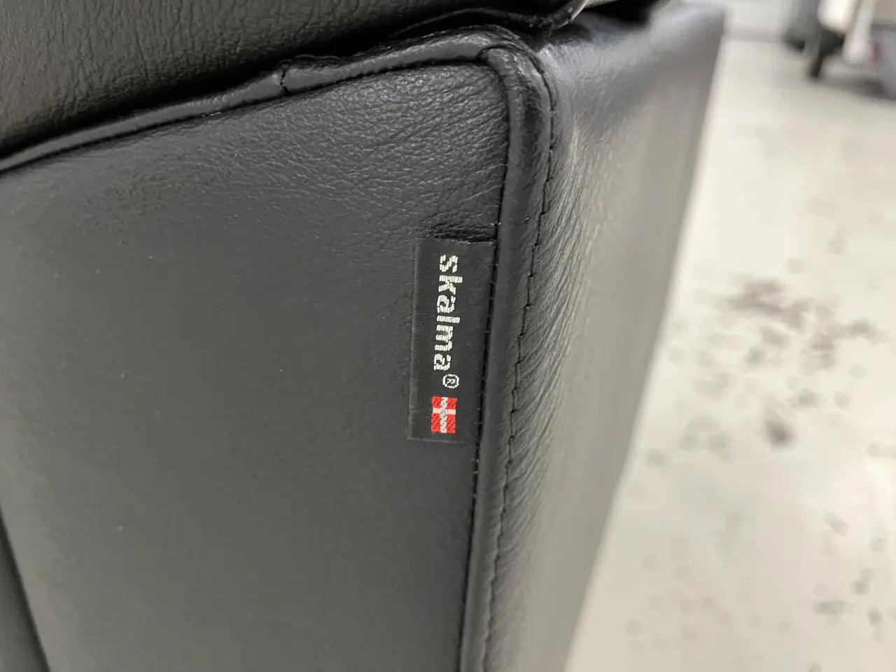 Billede 11 - Skalma Palermo 2,5+2,5 Sofagruppe i sort læder.