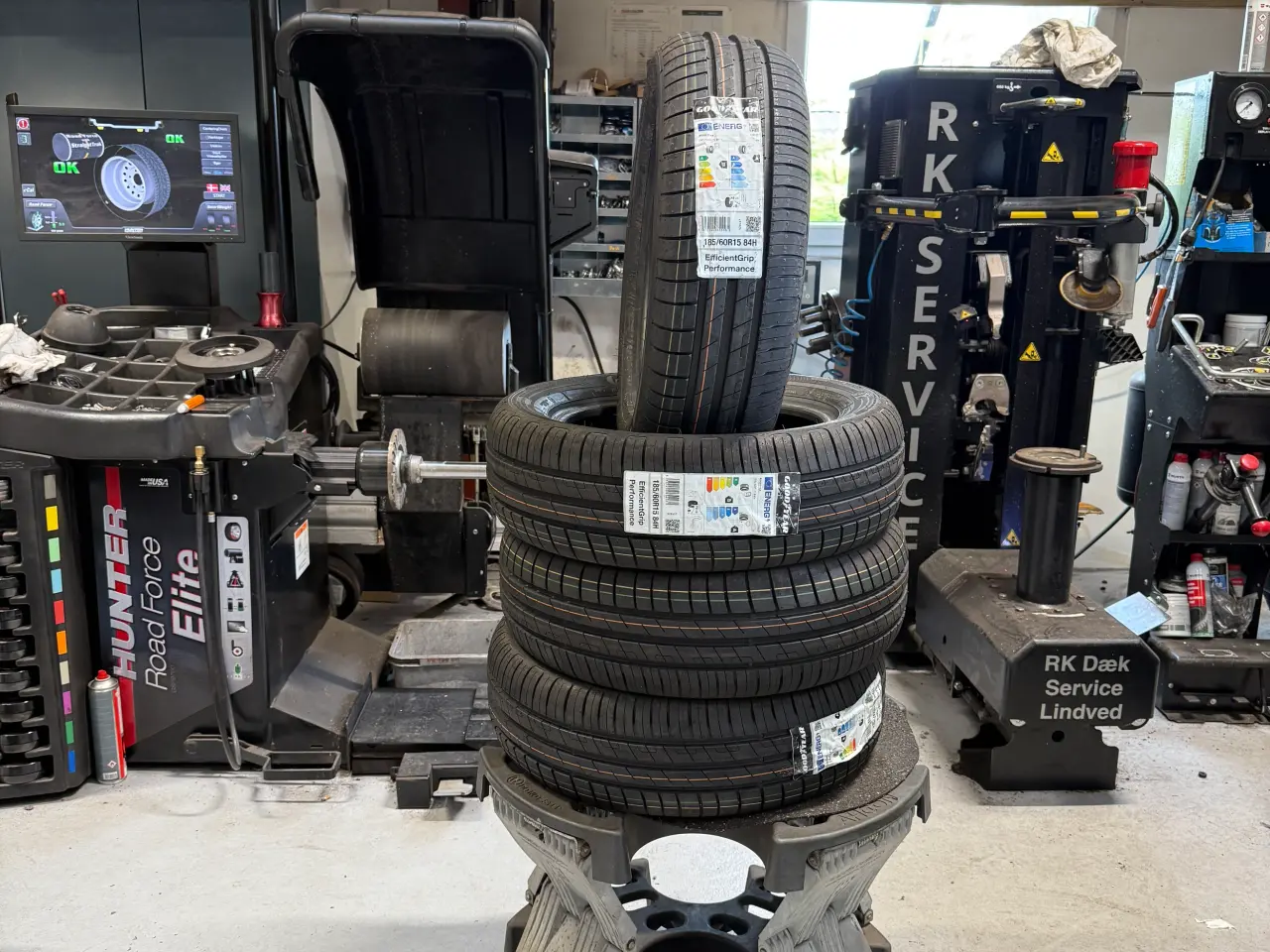 Billede 1 - Goodyear sommerdæk 185/60 15 84H