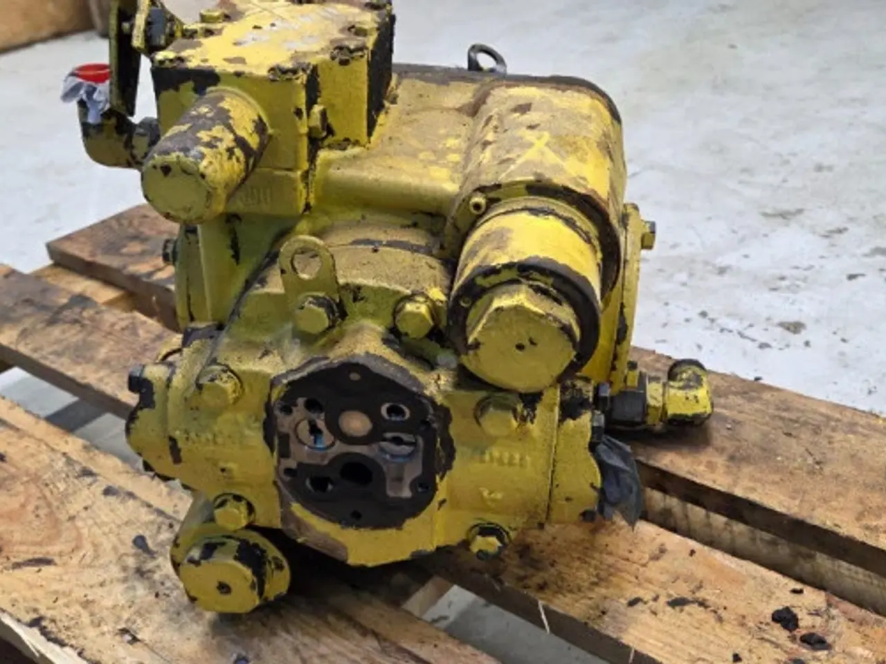 Billede 7 - New Holland 8080 Hydrostatpumpe 80391591