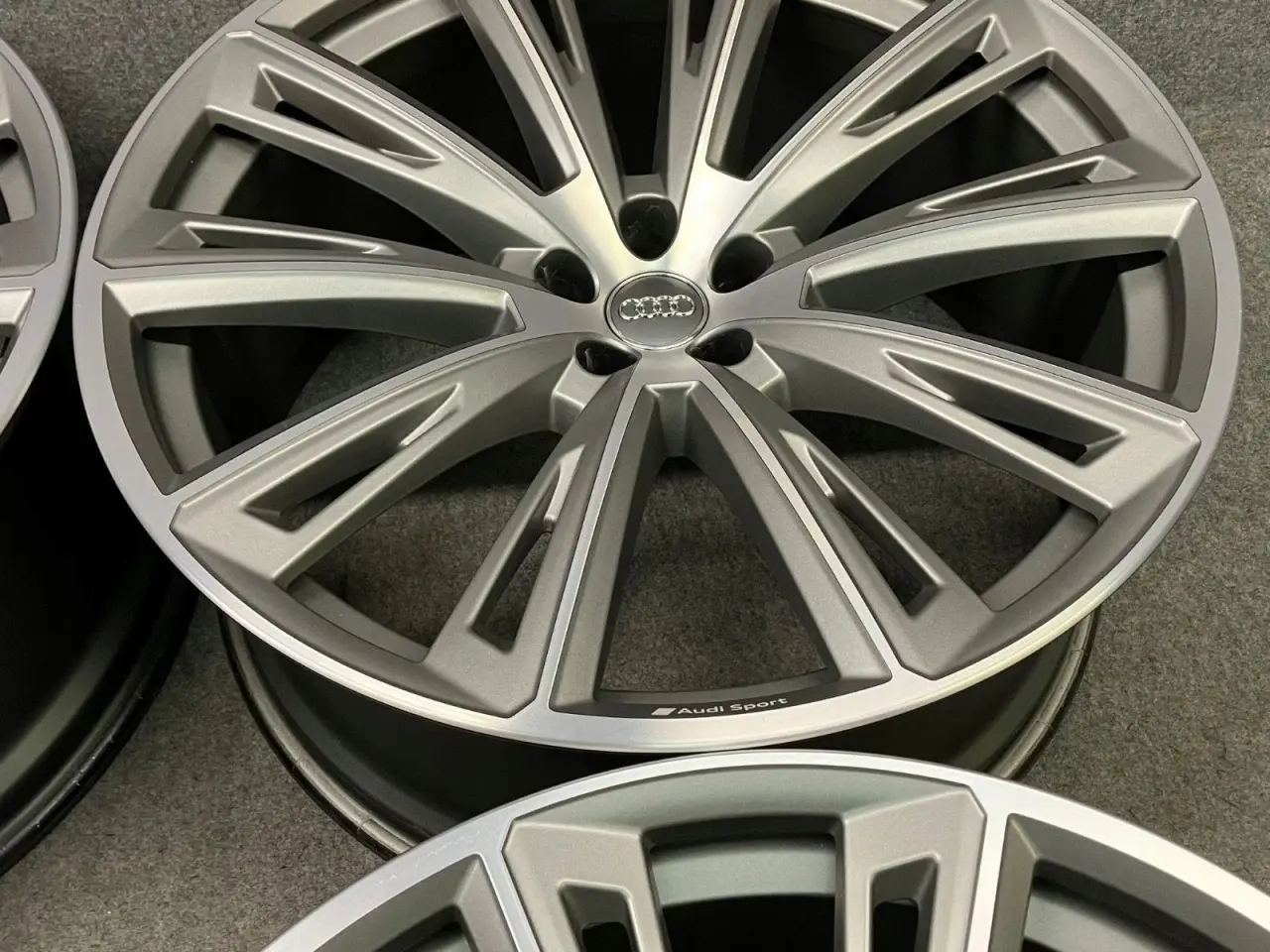 Billede 3 - ALUFÆLGE AUDI Q8 RSQ8 23"