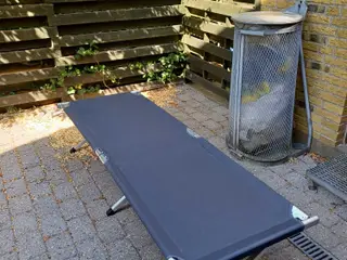Campingseng sammenklappelig i taske