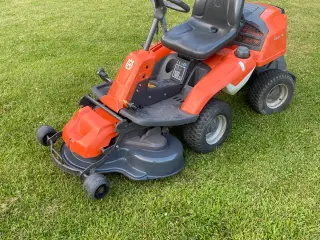 Husqvarna R213C havetraktor