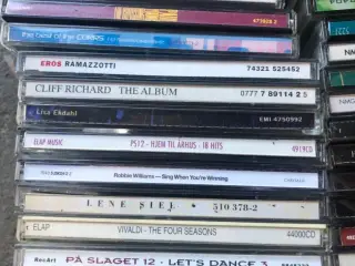 Sæk med CDer, forskelligt musik