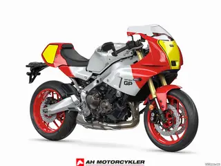 Yamaha XSR 900 GP Legend Red