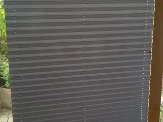 Hvide med grå (Silver) plisse 2 stk.