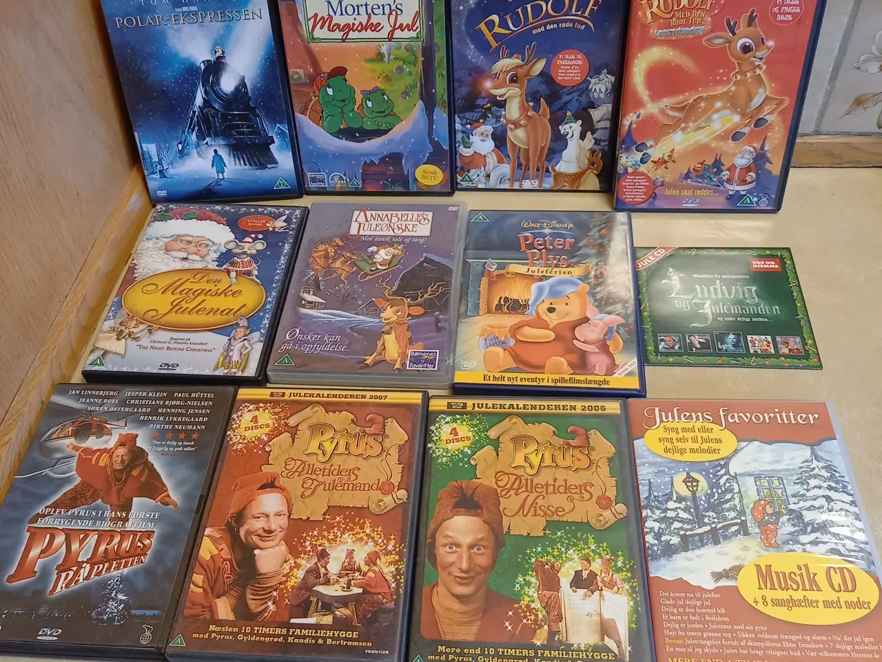 Billede 1 - Jule-DVD´er og Musik CD´er