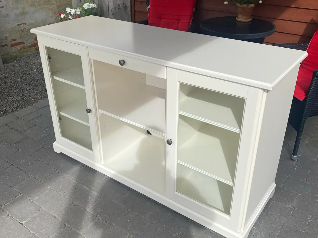 Billede 3 - Ikea Skænk i pæn stand.