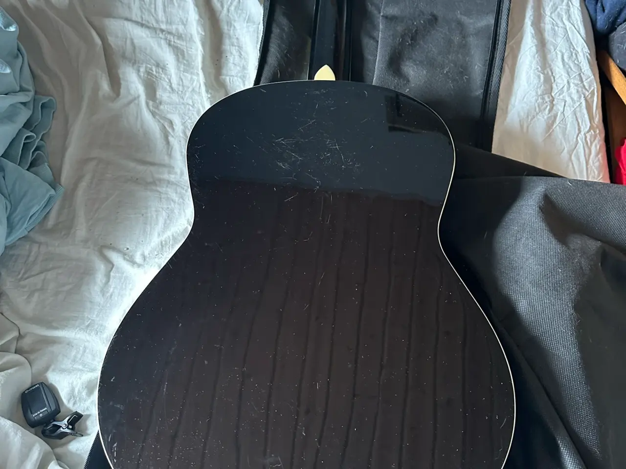 Billede 2 - Guitar som er lavet af Harley benton