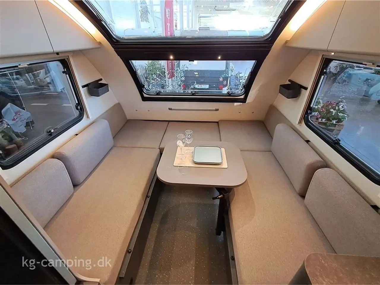 Billede 5 - 2026 - Adria Action 391 LH Sport   2026 Nyhed - Action 391 LH SPORTS med TRUMA Combi 4 E og lyst hyndestof