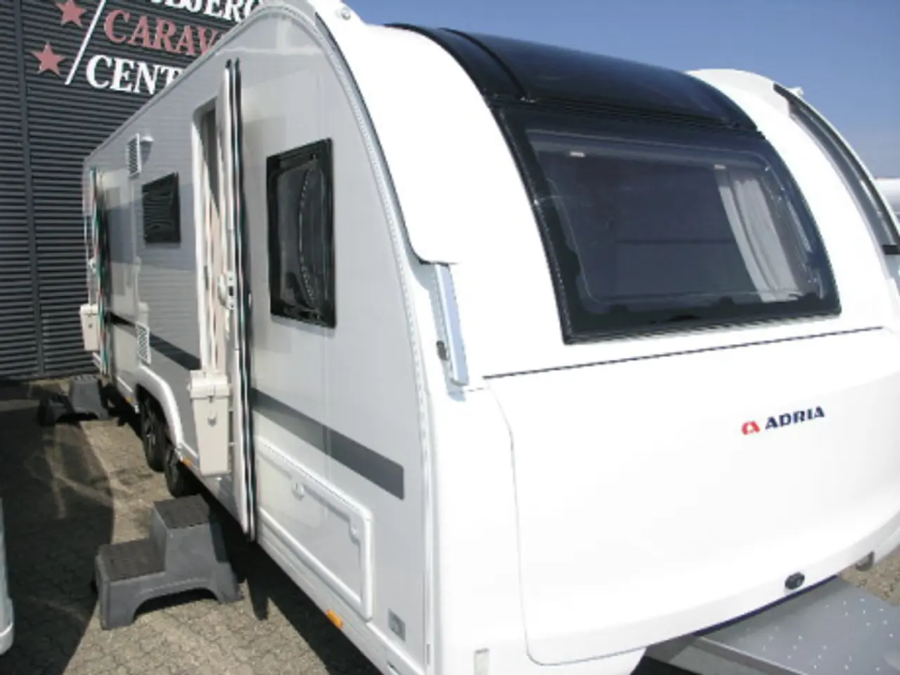 Billede 1 - Adria Adora 673 PK TWIN Alde