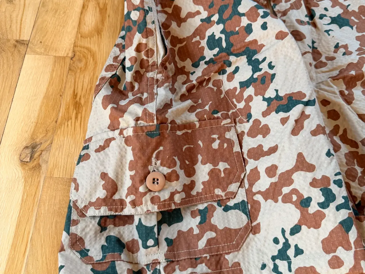 Billede 3 - Militær camouflage shorts 90 cm