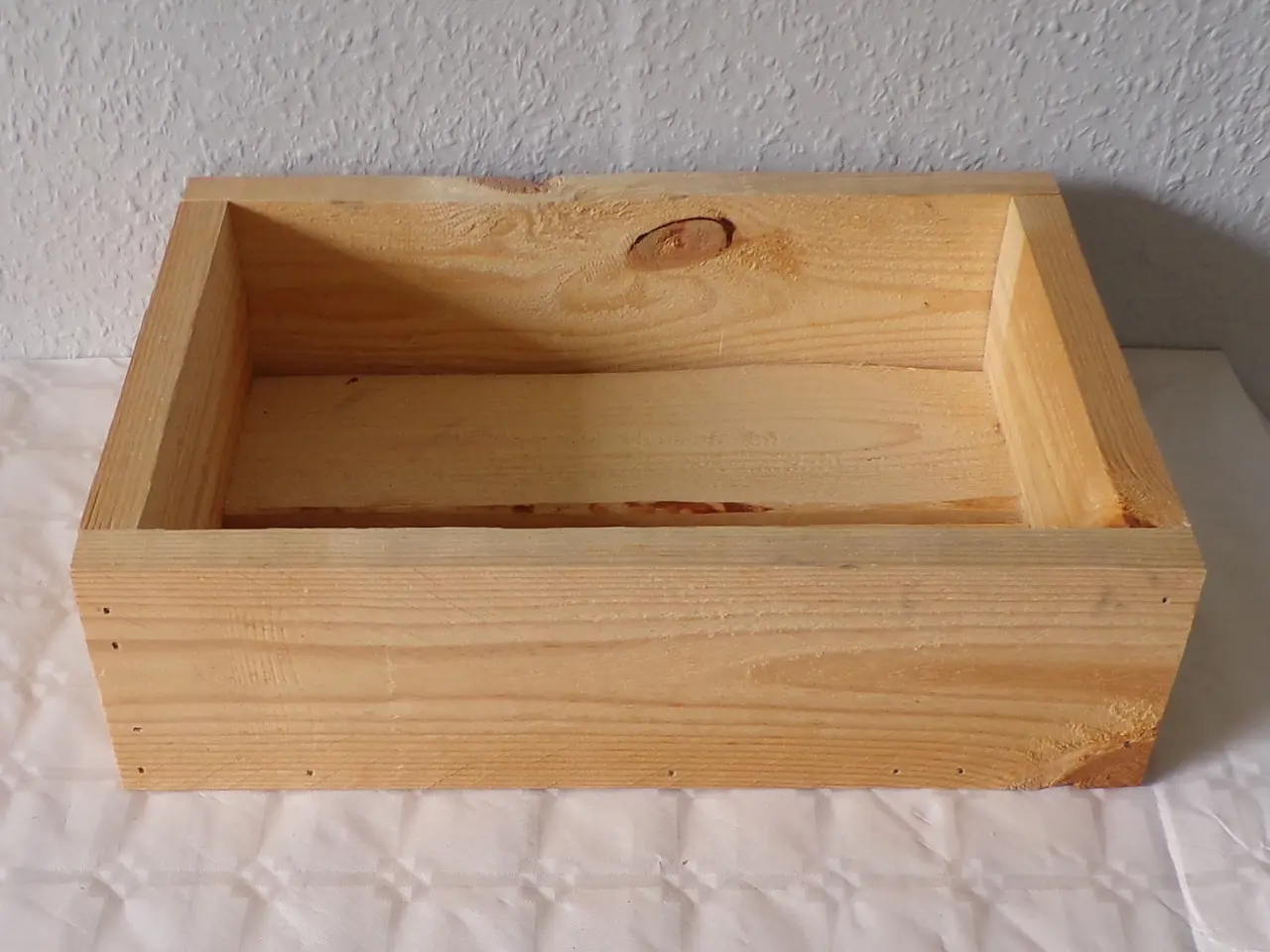 Billede 4 - Bakken er i genbrugstræ 35 x 25 cm