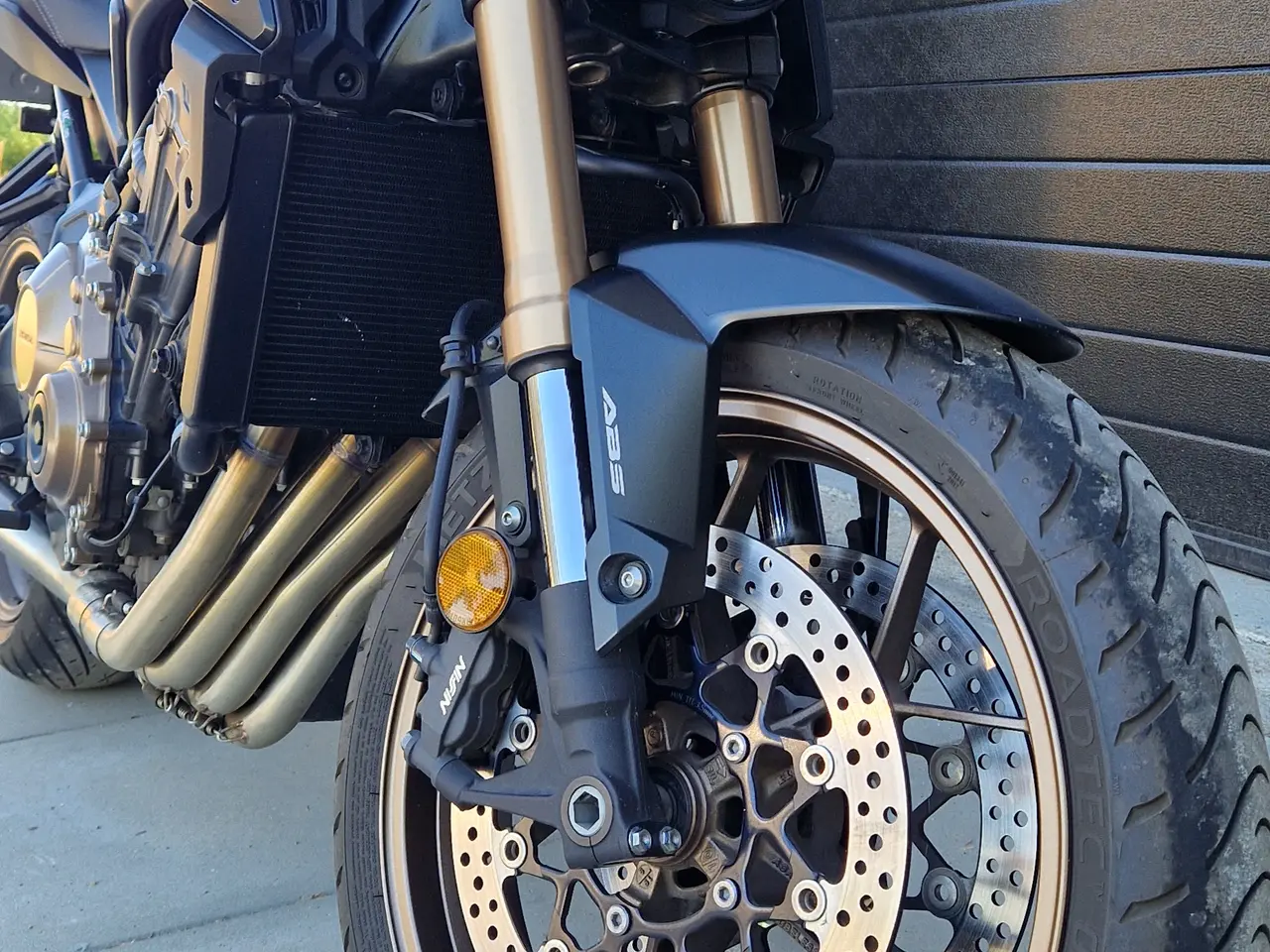 Billede 2 - Honda CB650R *Lav KM*