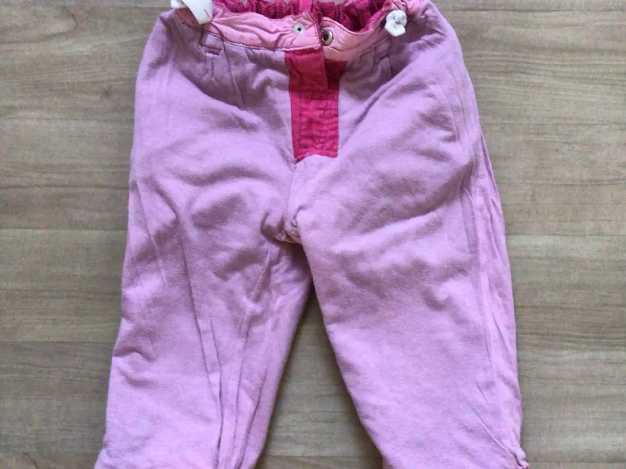 Billede 3 - Fløjs bukser og sweatshirt str80