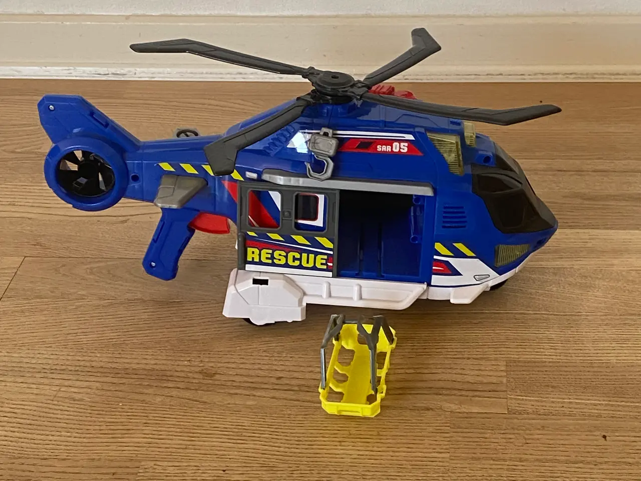Billede 2 - Legetøjs helikopter