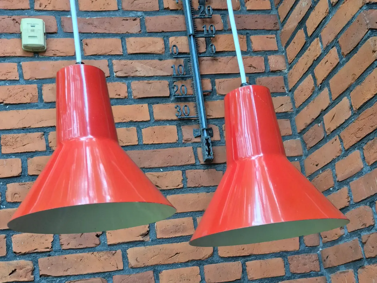 Billede 3 - Røde retropendler med form som en arkitektlampe