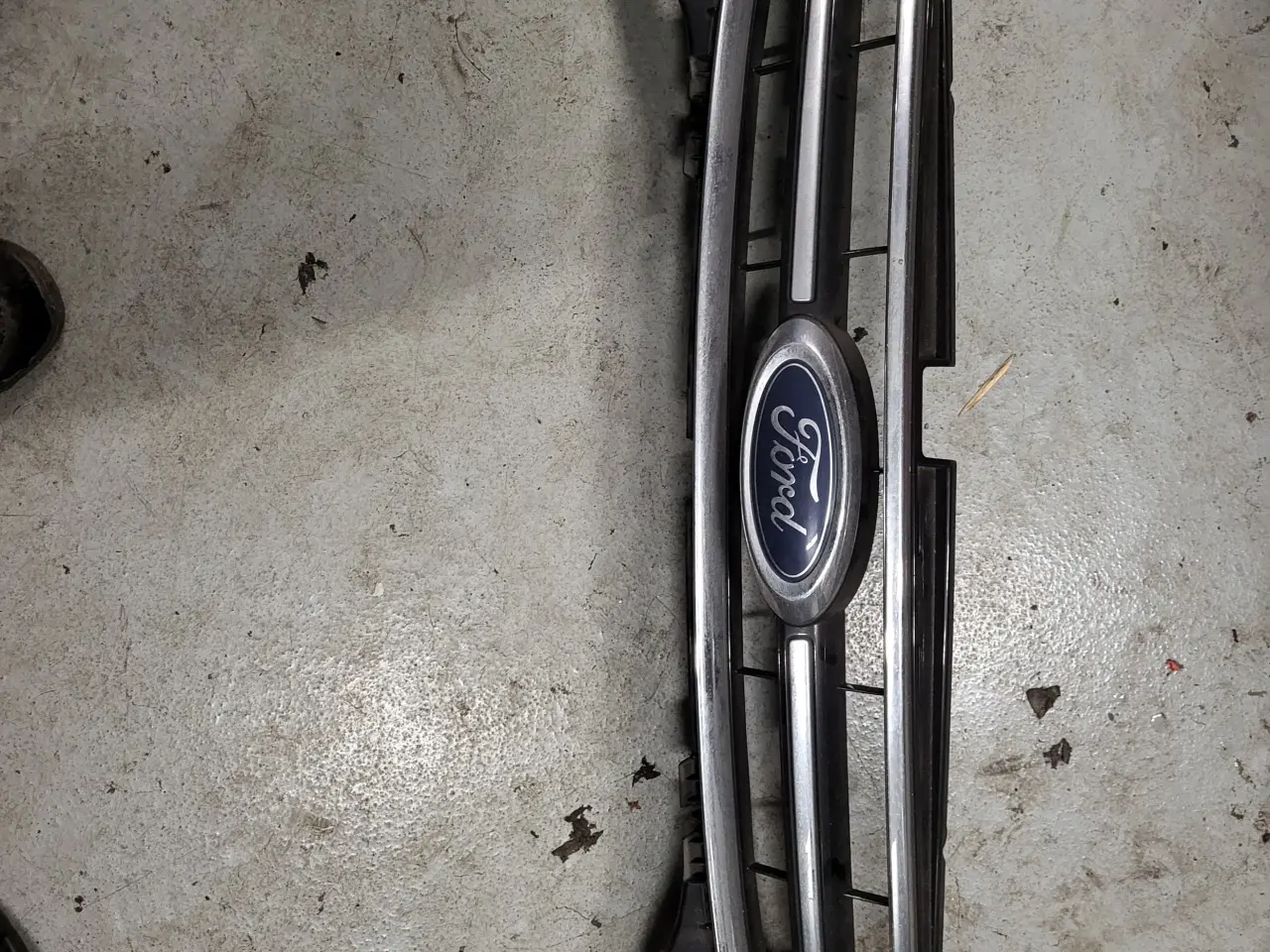 Billede 1 - Kølergitter Ford mondeo