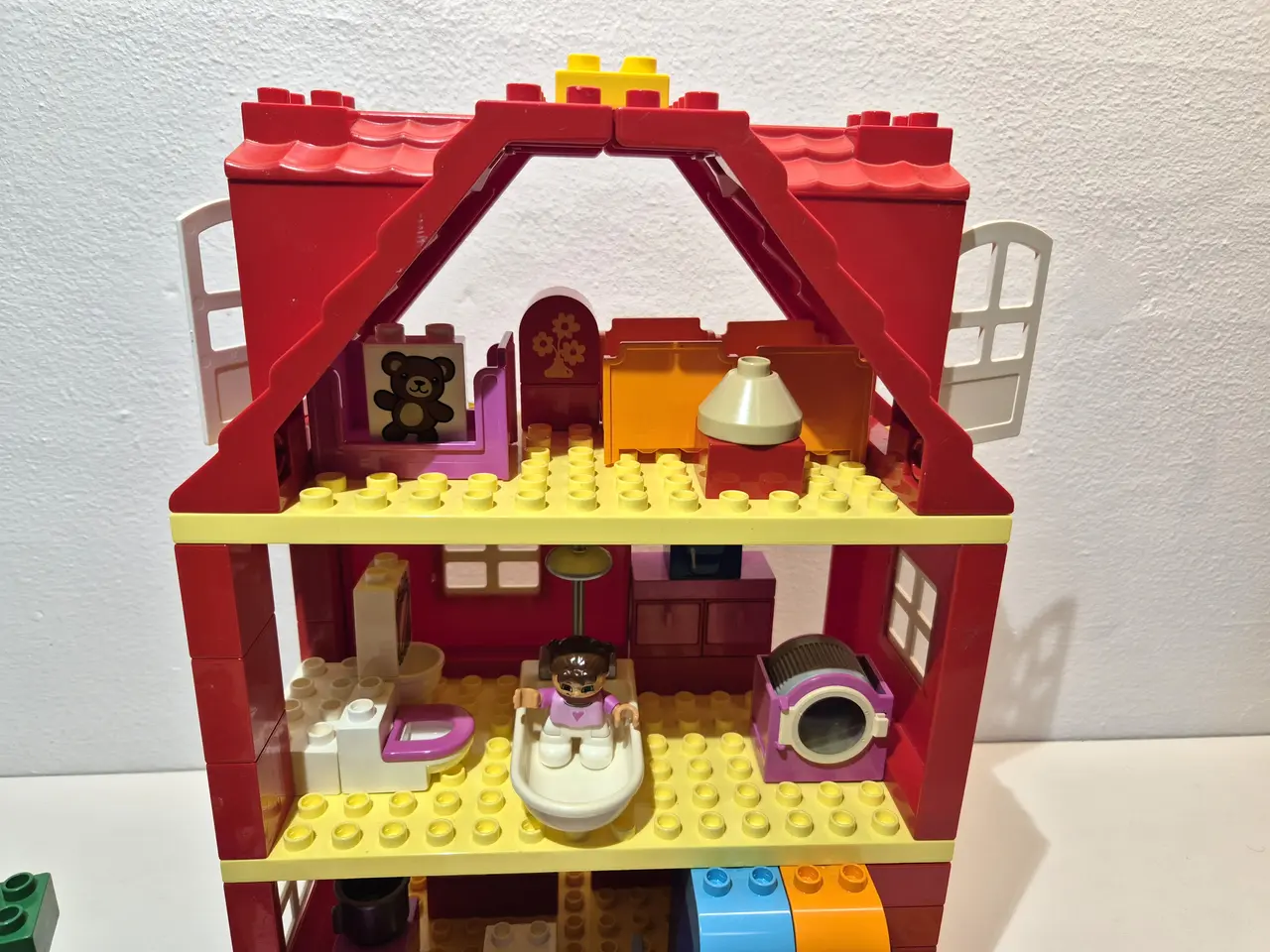 Billede 2 - Duplo Dukkehus med mange fine figurer og klodser,