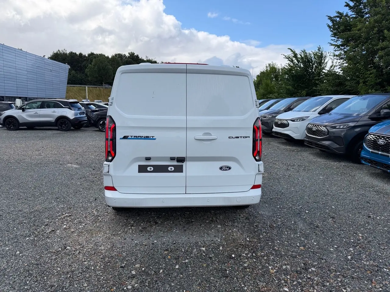 Billede 10 - Ford E-Transit Custom 320 L1 64 Limited