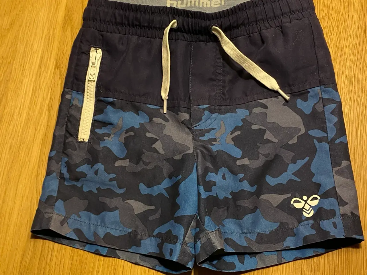 Billede 1 - Hummel badeshorts str. 98