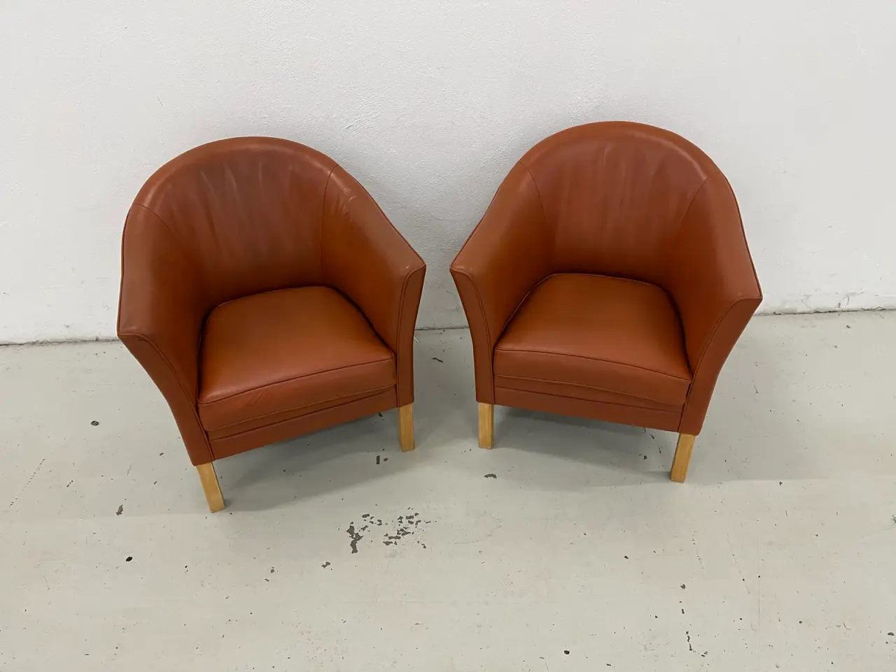 Billede 2 - 2 eksklusive Mogens Hansen MH80 i premium cognac.