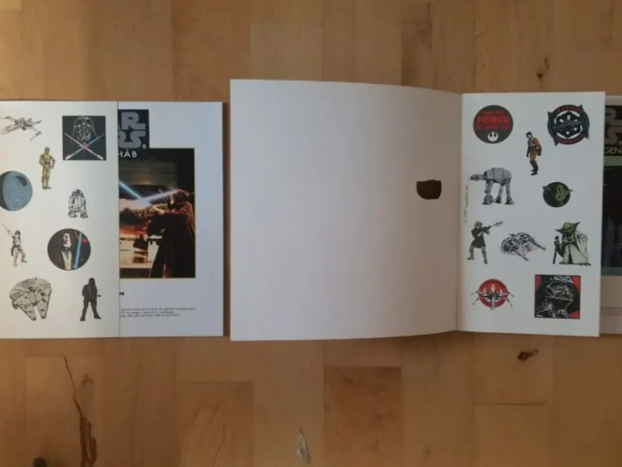 Billede 3 - Star Wars klistermærkebog mm.