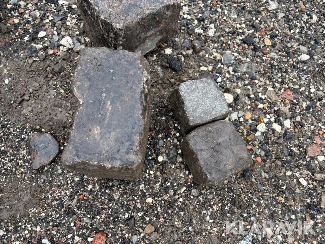 Billede 3 - Brosten og tjavser - cirka 65 ton