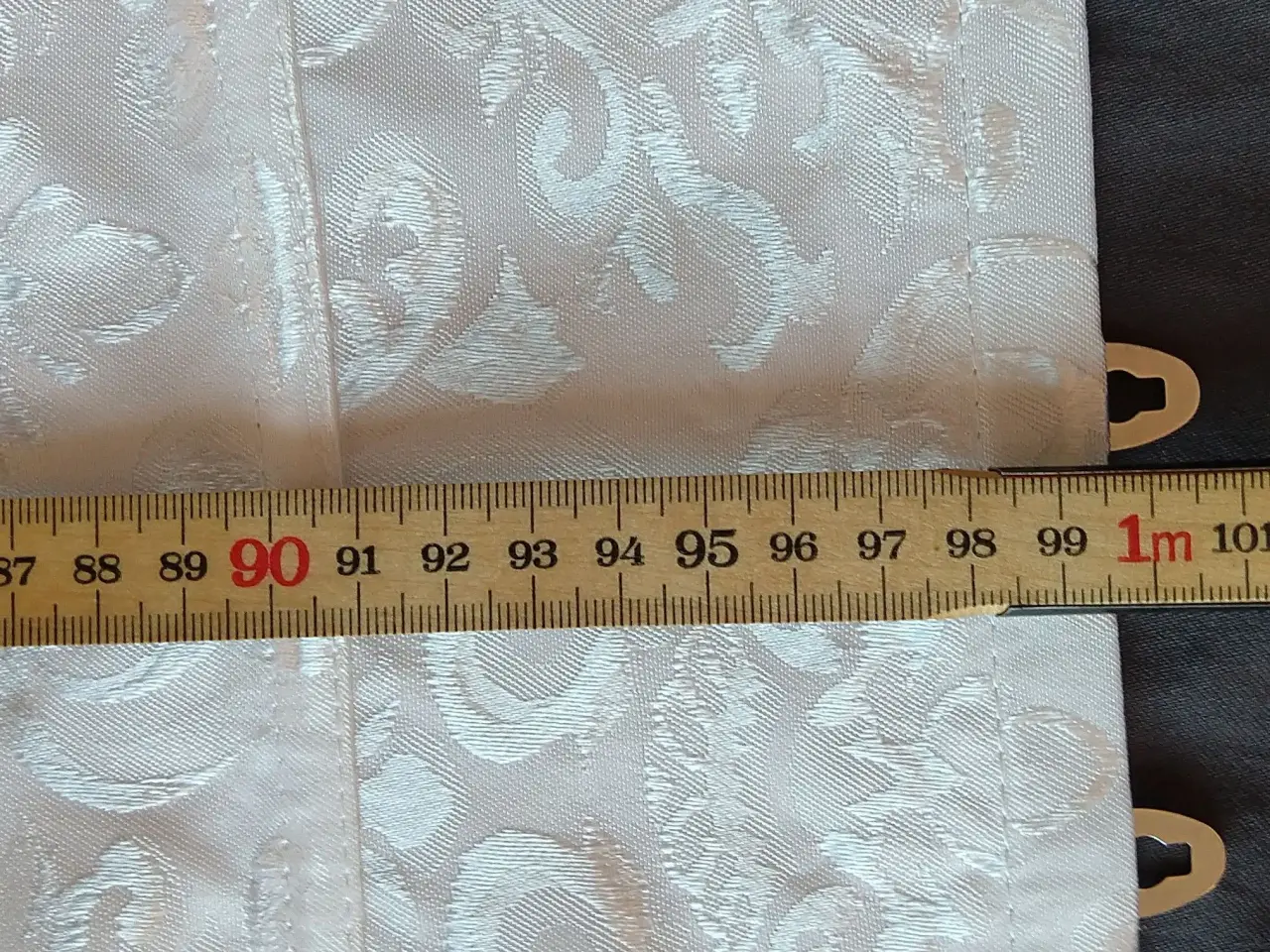 Billede 5 - Hvidt underbust korset, str. 46 - 48