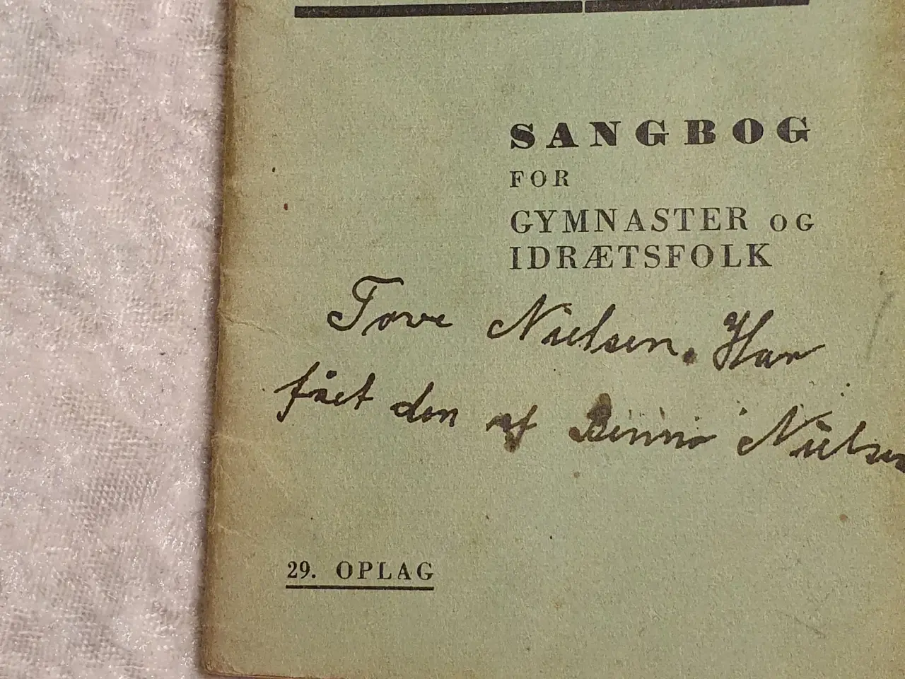 Billede 1 - Glem mig ikke - Sangbog for gymnaster og i