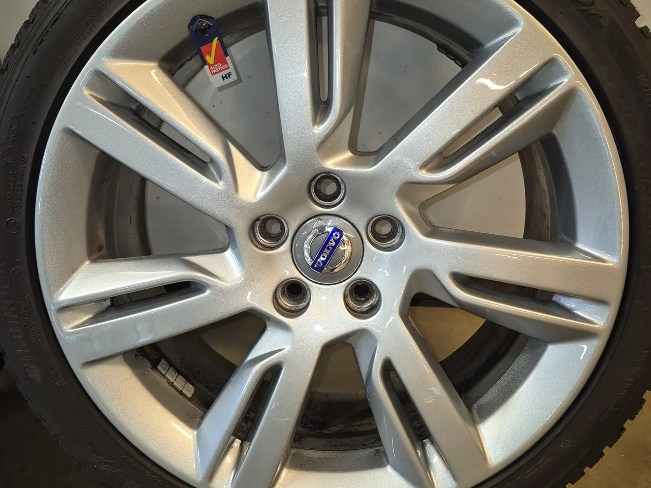 Billede 4 - Originale Volvo "Sleipner" 18"x8" Vinterhjul