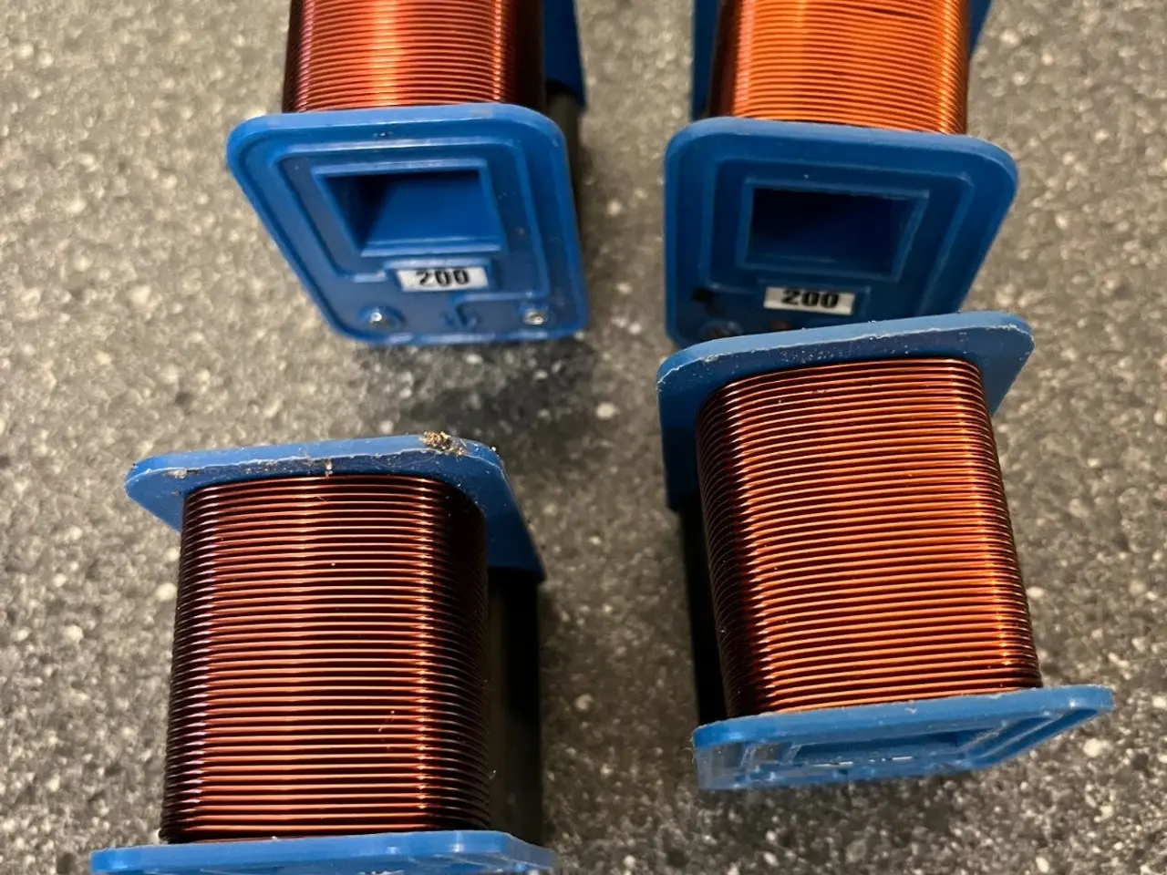 Billede 2 - parti of 4 Vintage 200 Current Transformers Blue