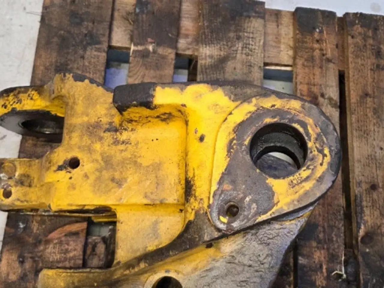 Billede 13 - New Holland LB110 Beslag 85803623
