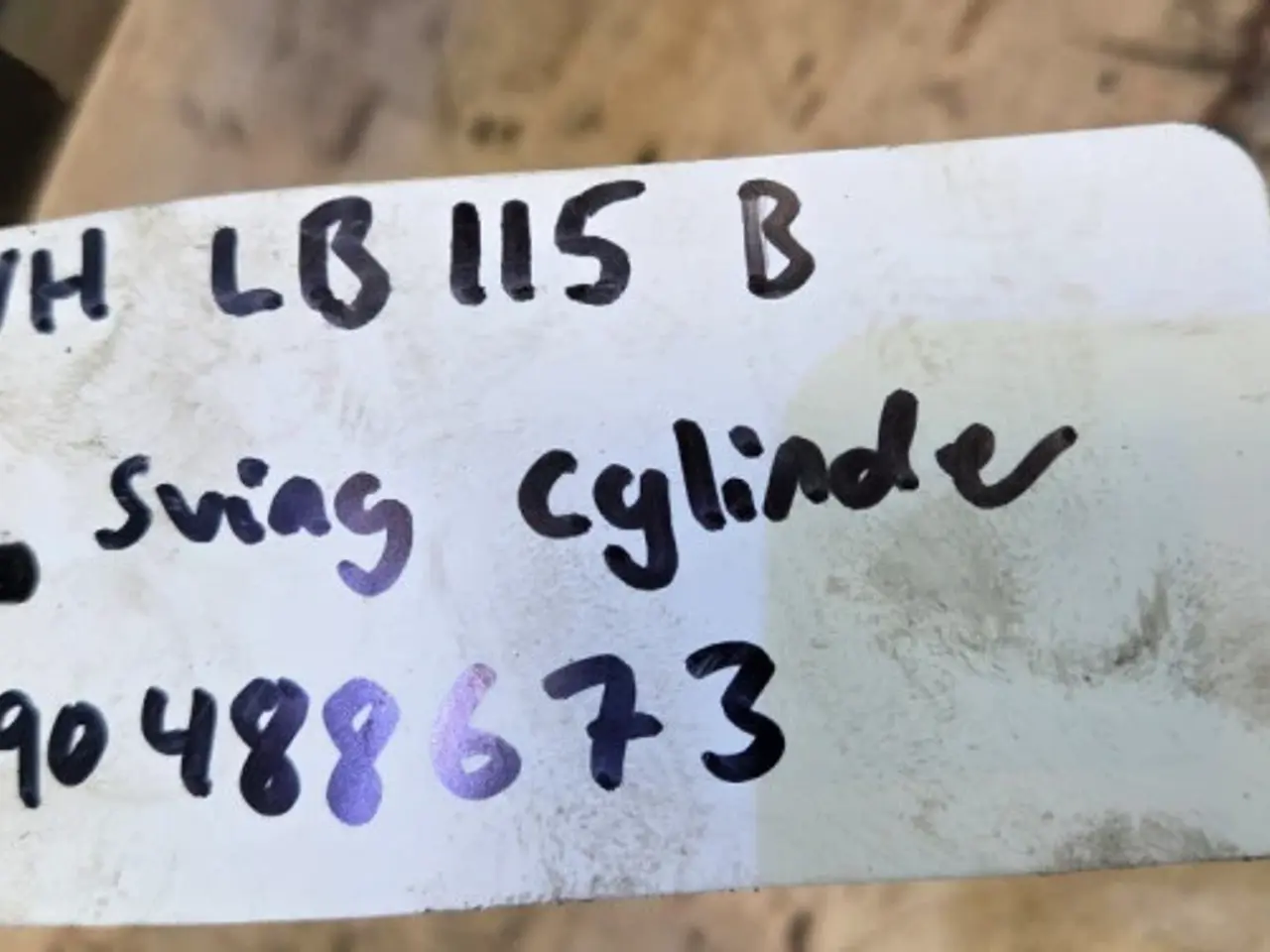 Billede 17 - New Holland LB115B Cylinder 90488673