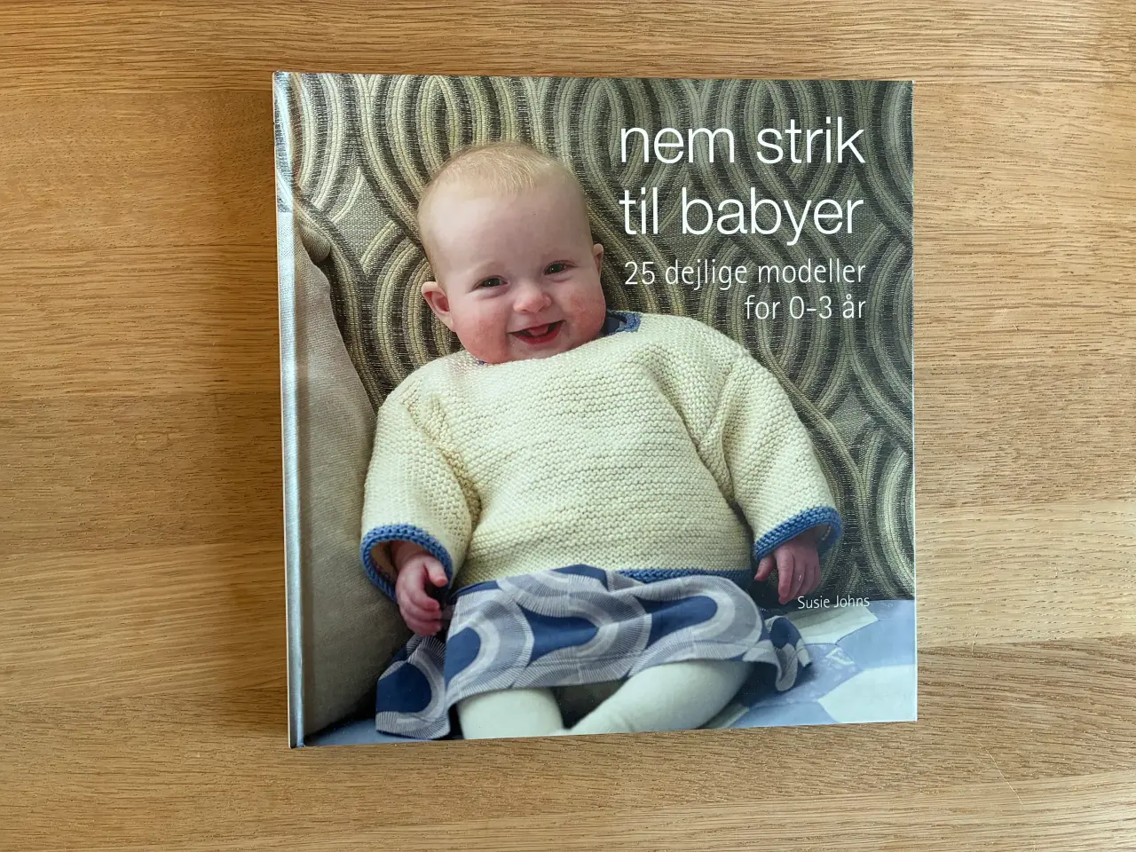 Billede 1 - Nem strik til babyer   af Susie Johns