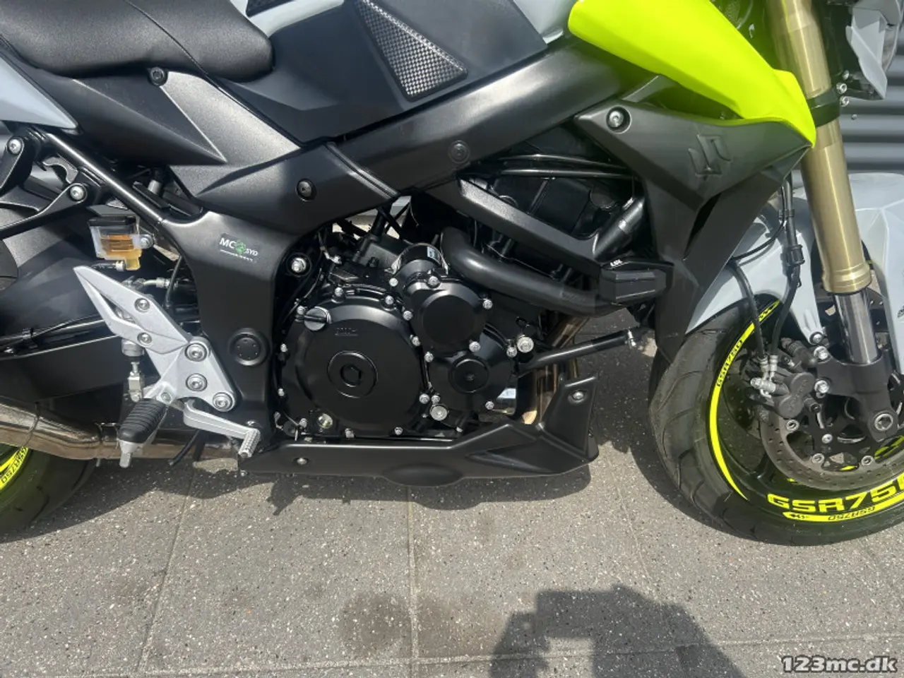 Billede 9 - Suzuki GSR 750 MC-SYD BYTTER GERNE