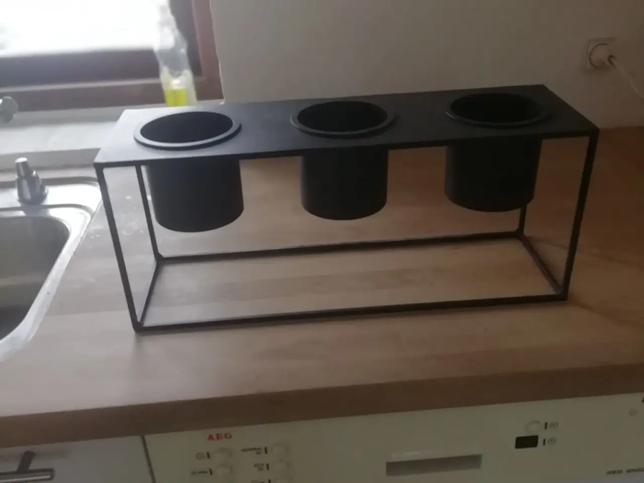 Billede 3 - Stativ med 3 urtepotter