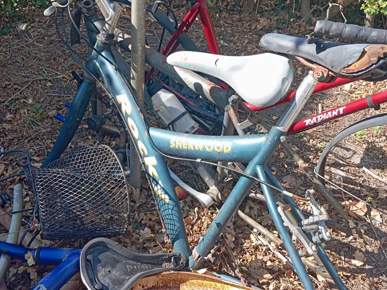 Billede 4 - Reservedelscykel sælges billigt til Reparation.