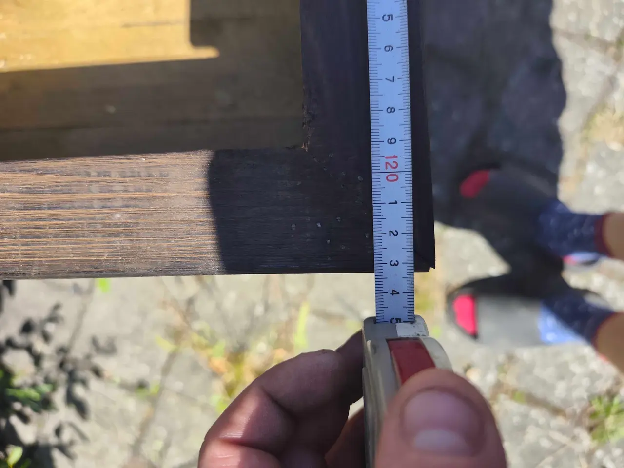 Billede 10 - Håndlavet højbed i træ.