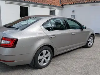 SKODA 1,4 TSI HATCHBACK  2017/2018 STYLE