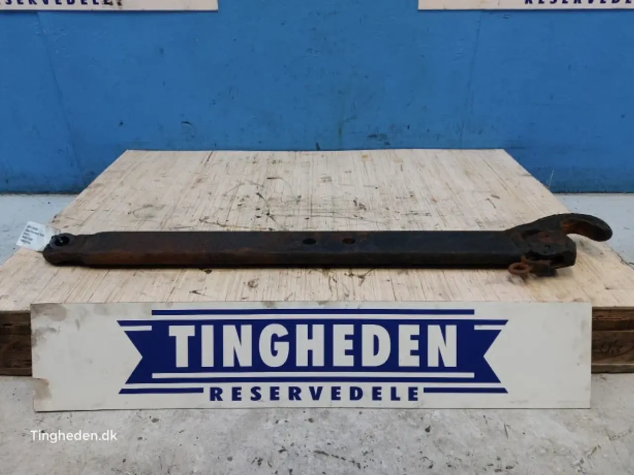 Billede 1 - Case Farmall 95A Løftearm L. 84301069