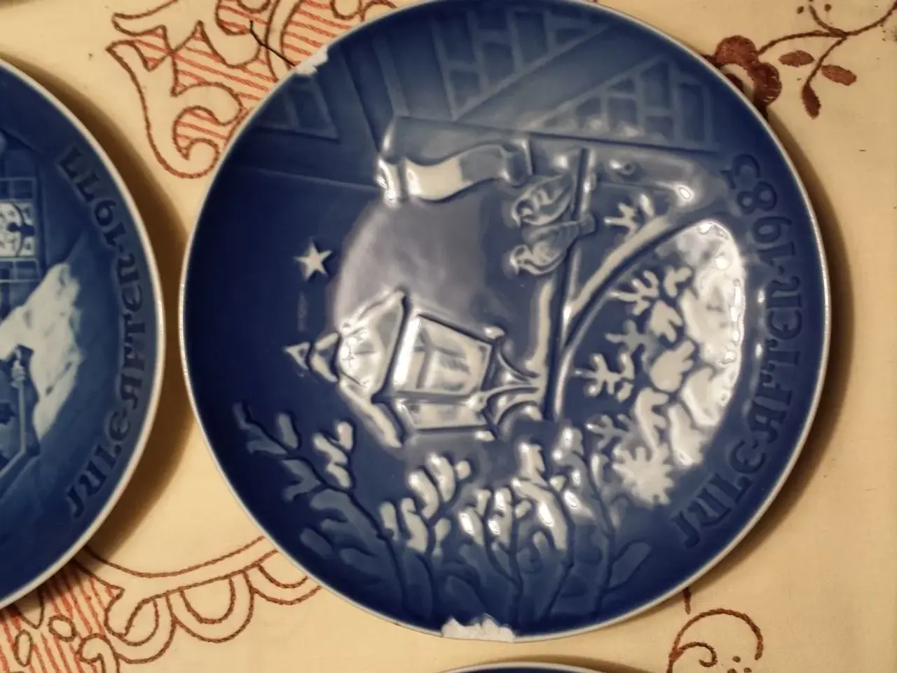 Billede 2 - 14 juleplatter (2 med skår) 1971 - 1985 