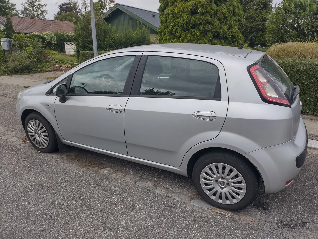 Billede 6 - Pæn og rustfri en-ejers Fiat Punto 1,4 77 HK