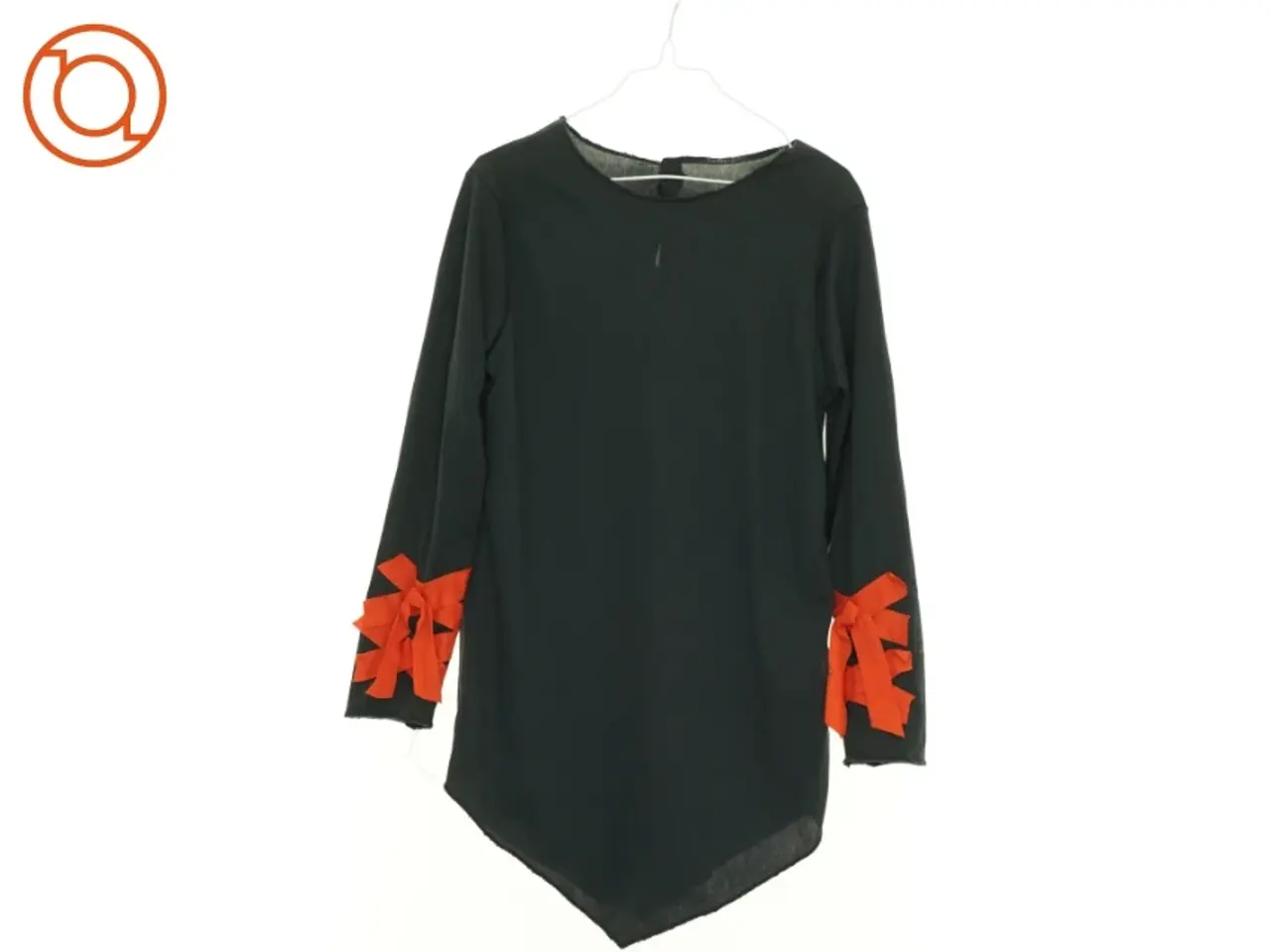 Billede 1 - Kostume (str. 140 cm)