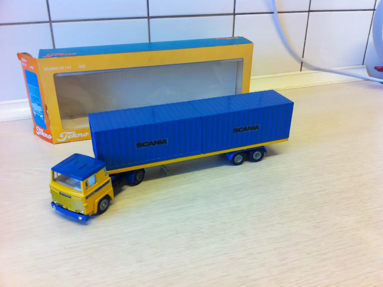 Billede 4 - Solgt (Leif) Tekno Danmark 422 Scania LB 141